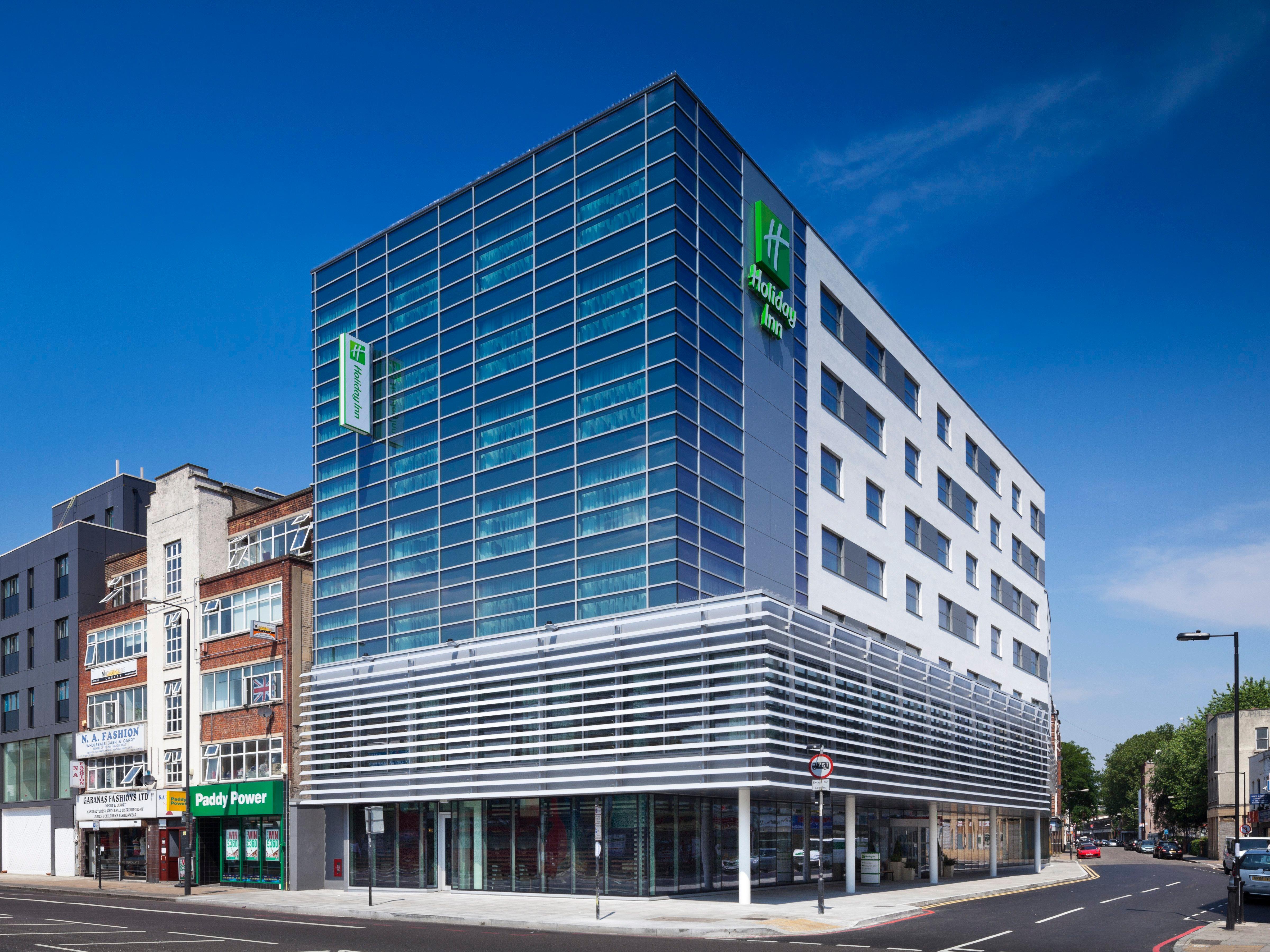 Commercial road. Holiday Inn Express London. Holiday Inn London. Commercial London. Inns in London.